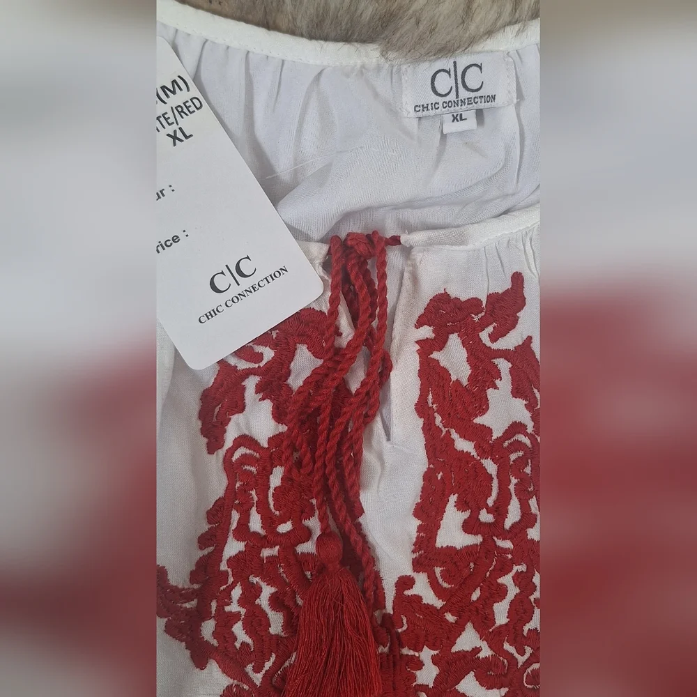 Chic Connection White & Red Embroidered Mini Dress Sz. XL NWT #2042 - Picture 6 of 9